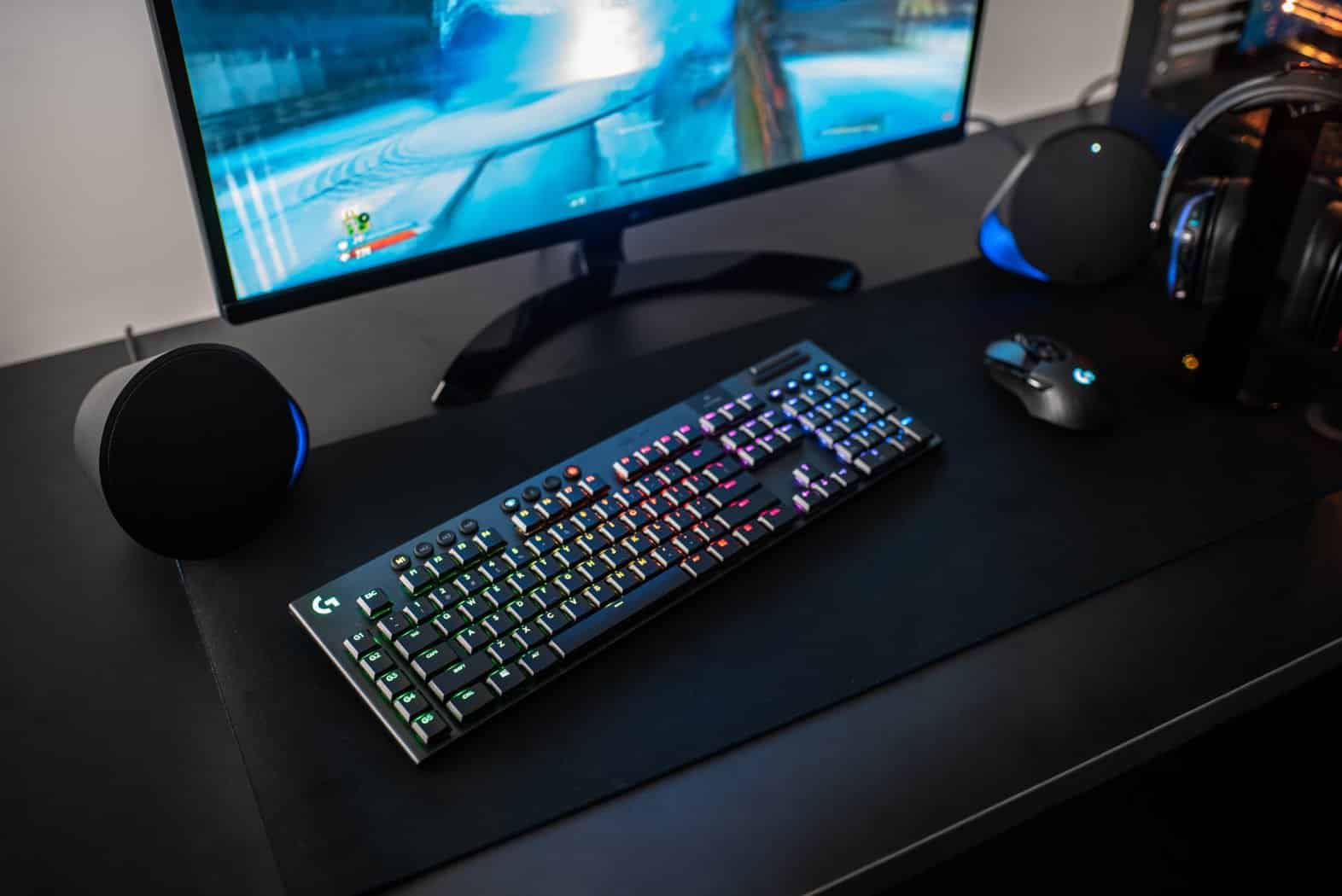 Logitech G915